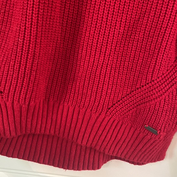 Holister size small red sweater - Picture 2 of 5